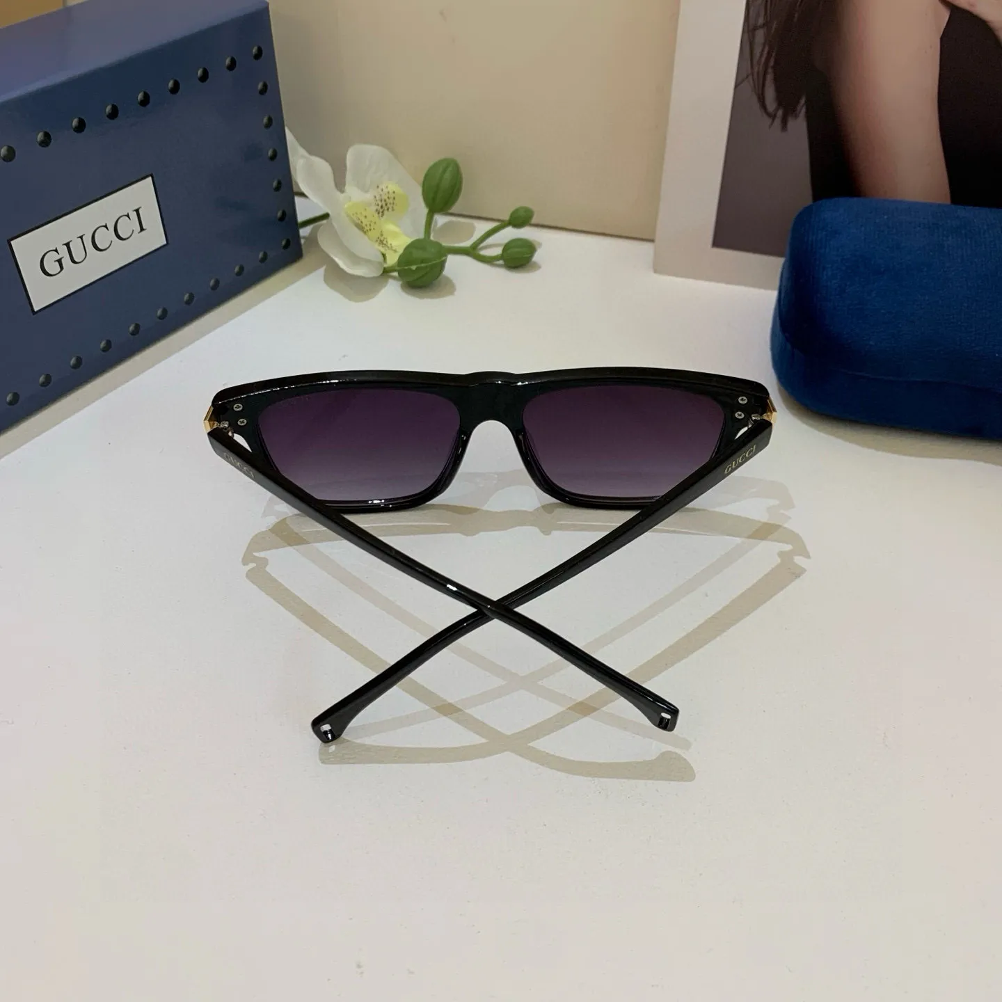 Gucci Ace Sunglasses [4u7Z-w] view 6