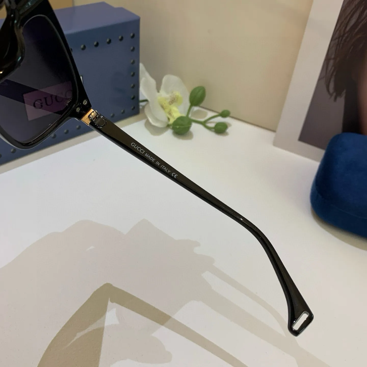 Gucci Ace Sunglasses [4u7Z-w] view 7