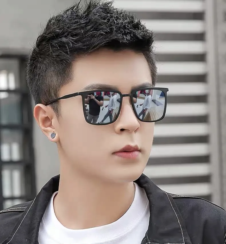 Gucci Ace Sunglasses [69fbGA] view 2