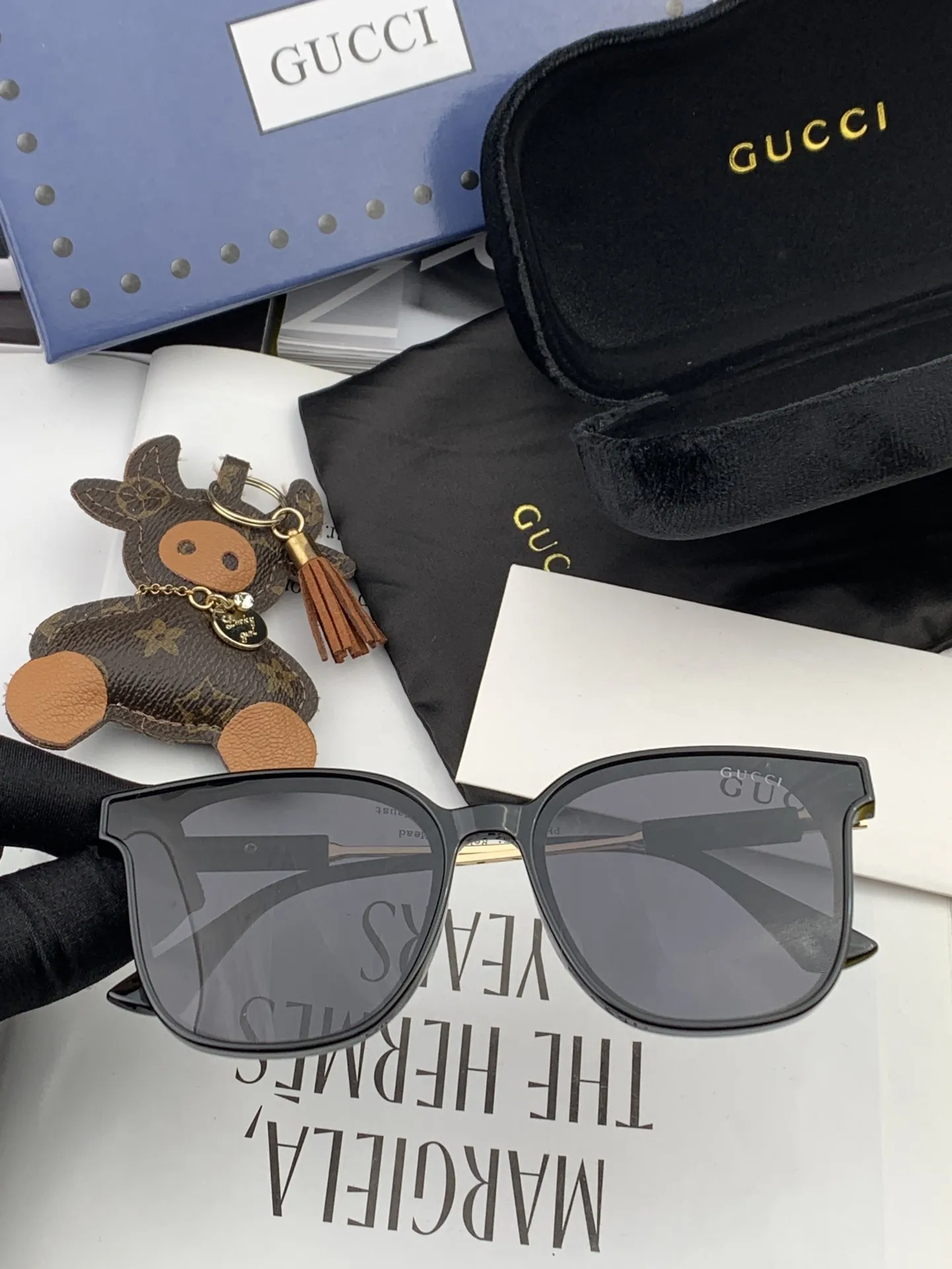 Gucci Ace Sunglasses Red view 4