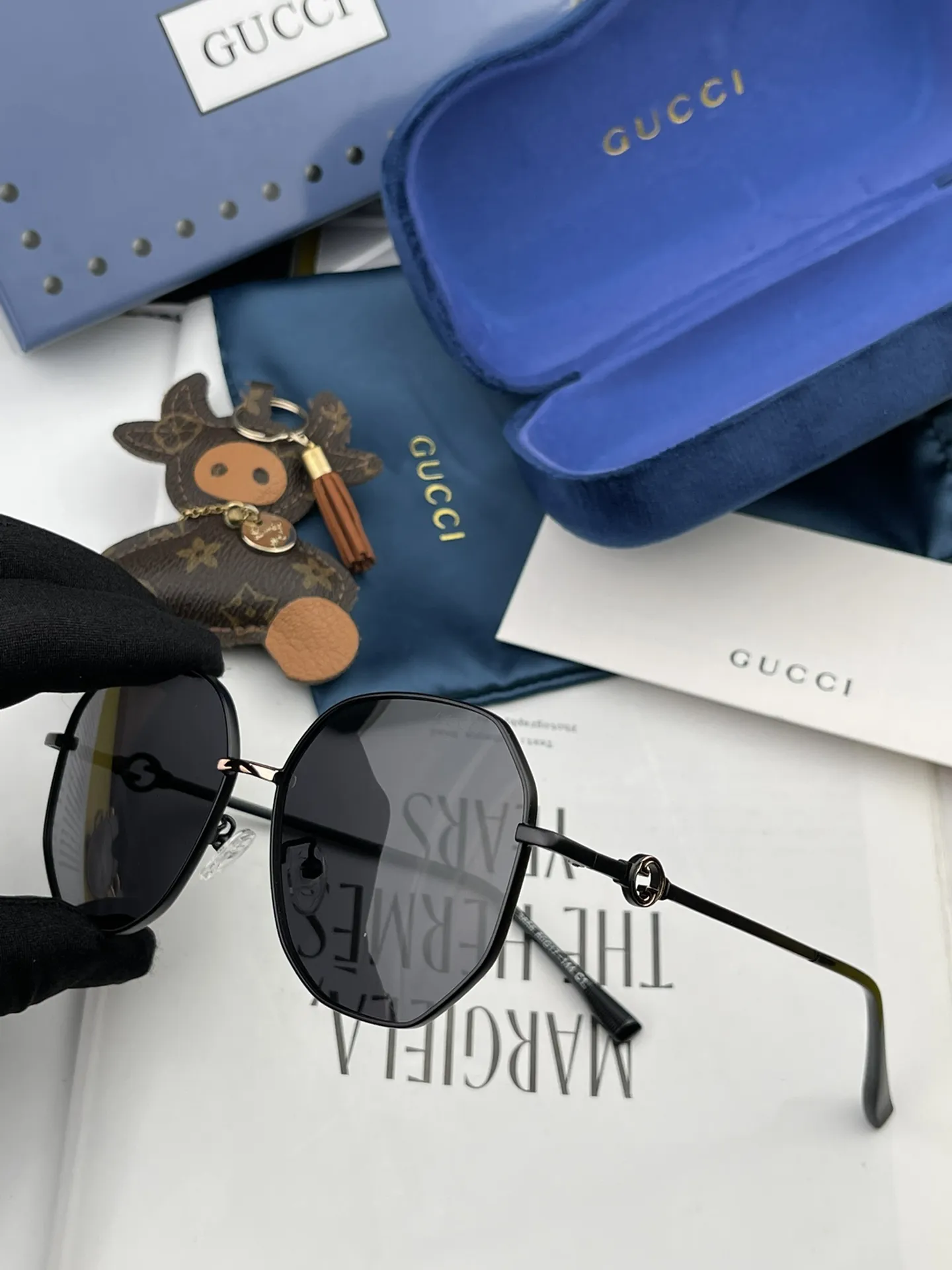 Gucci Ava Sunglasses [35hXIw] view 7