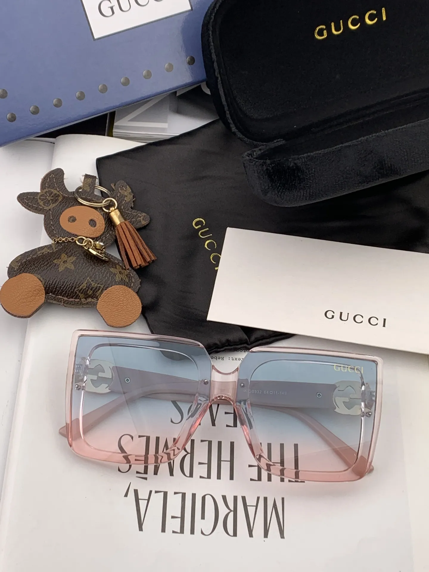 Gucci Ava Sunglasses [4x1nkg] view 3