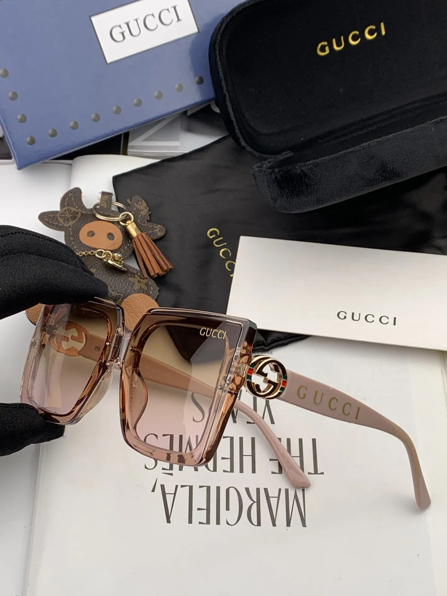 Gucci Ava Sunglasses [4x1nkg] view 8