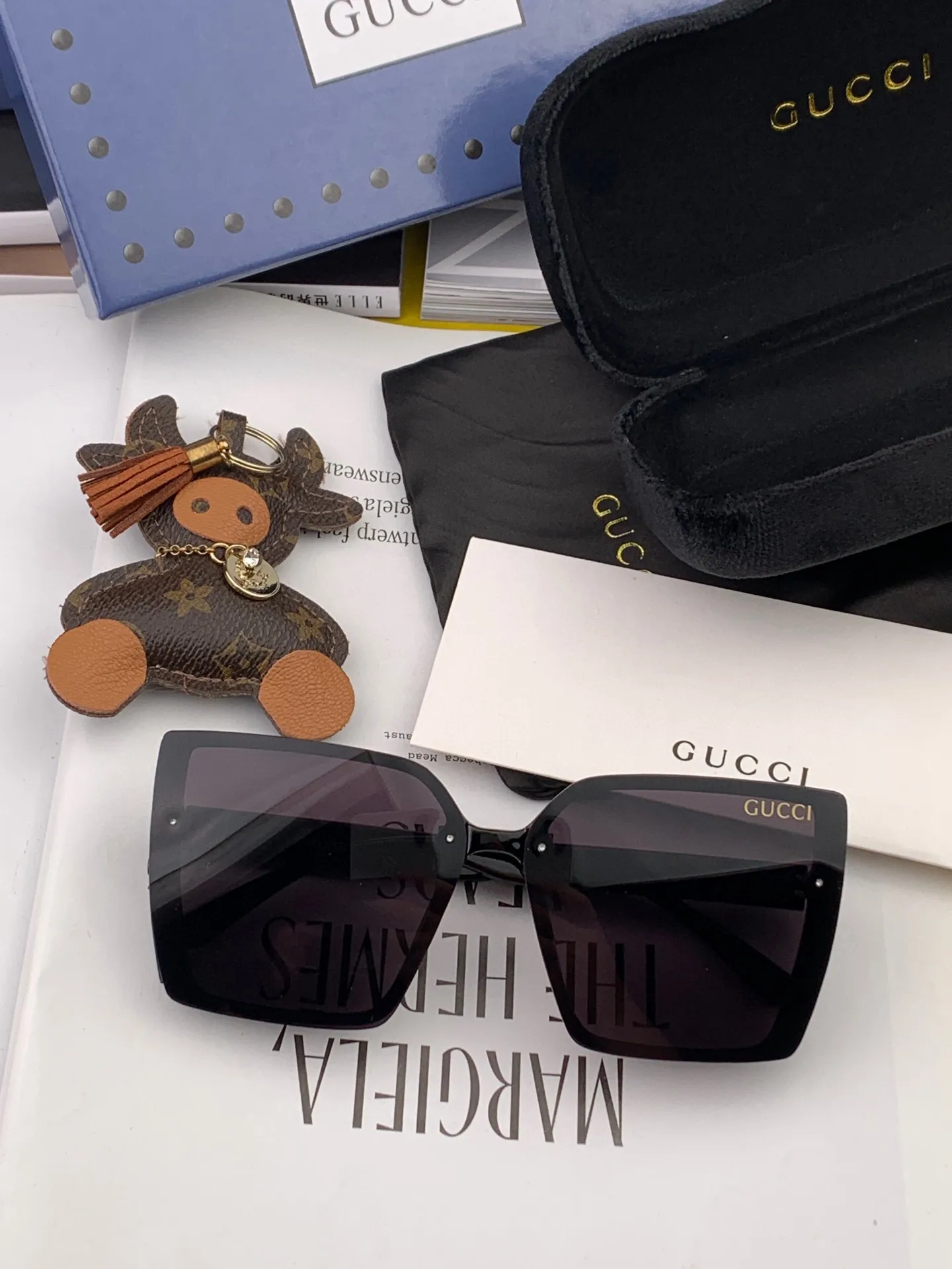 Gucci Ava Sunglasses [JYJ5Sw] view 3