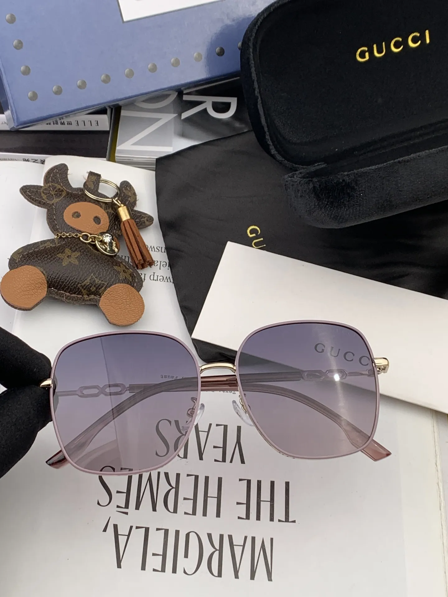 Gucci Ava Sunglasses [UY9-aw] view 3