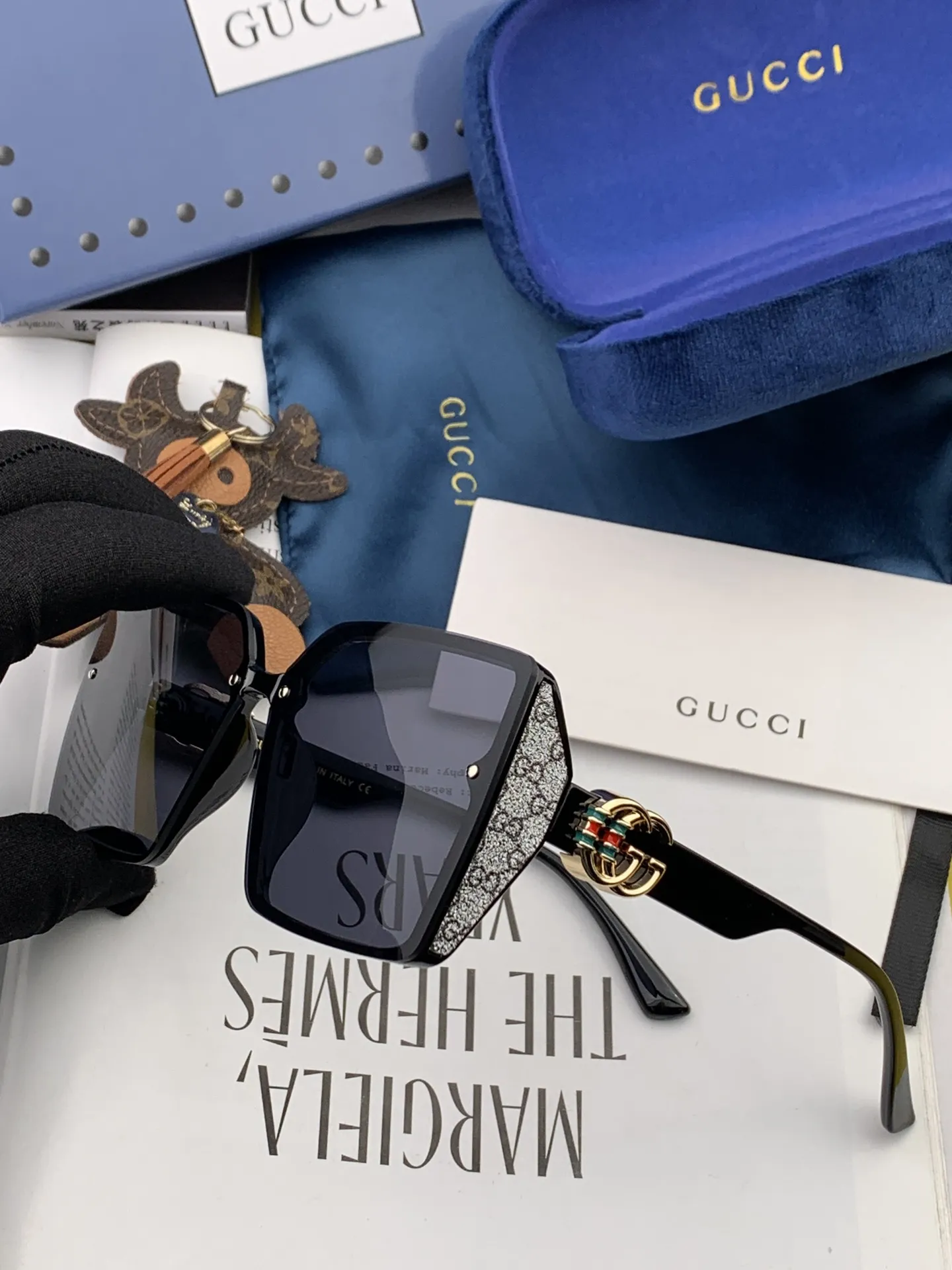Gucci Ava Sunglasses [XVEFjw] view 6