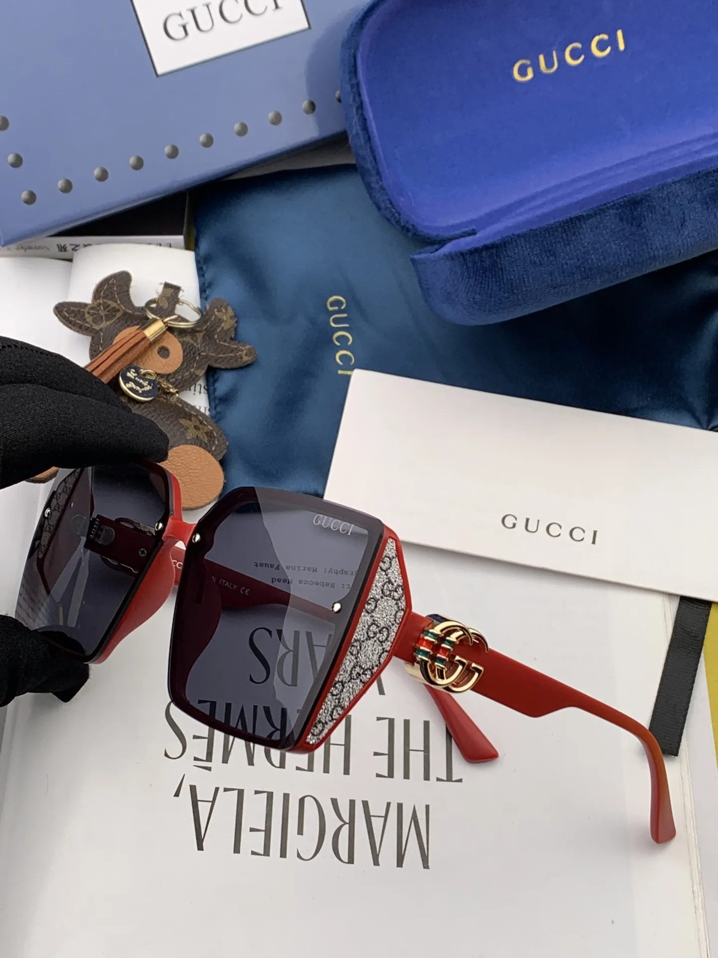 Gucci Ava Sunglasses [XVEFjw] view 7