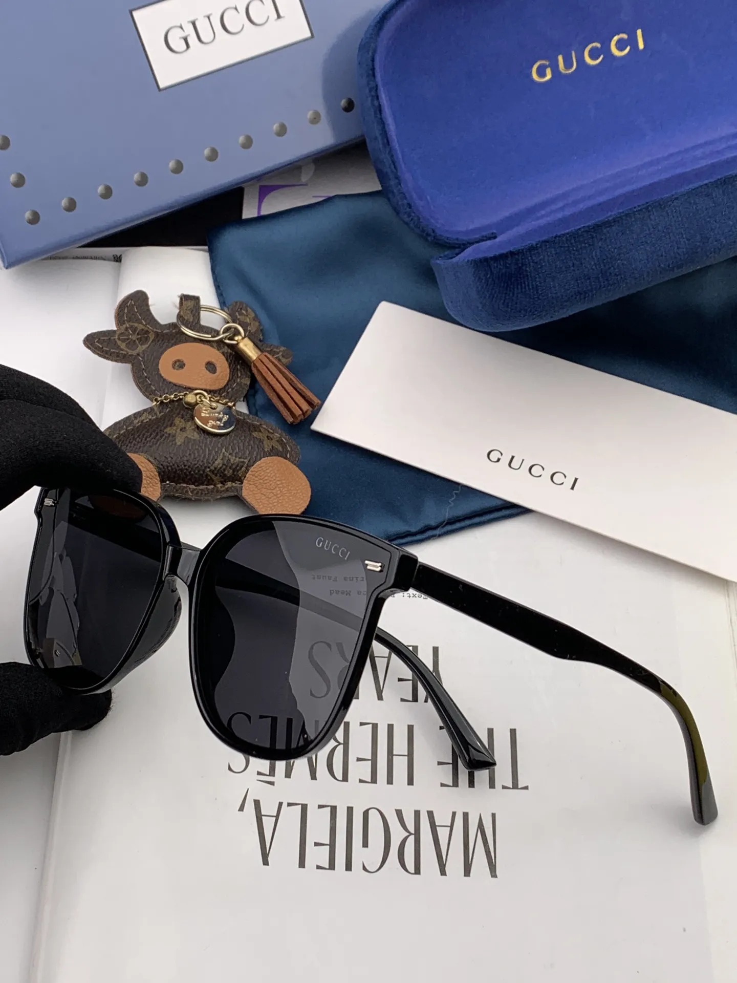 Gucci Ava Sunglasses [gBADjg] view 6
