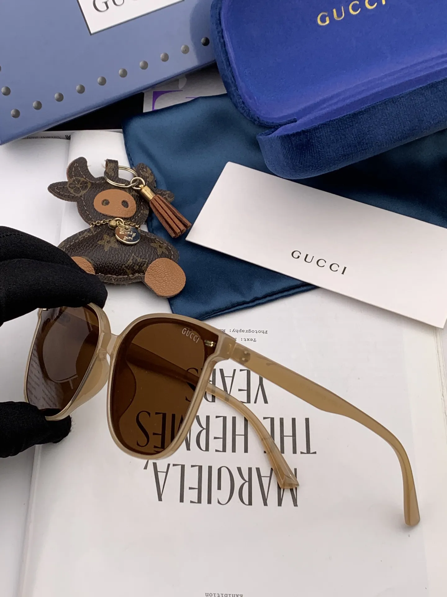 Gucci Ava Sunglasses [gBADjg] view 7