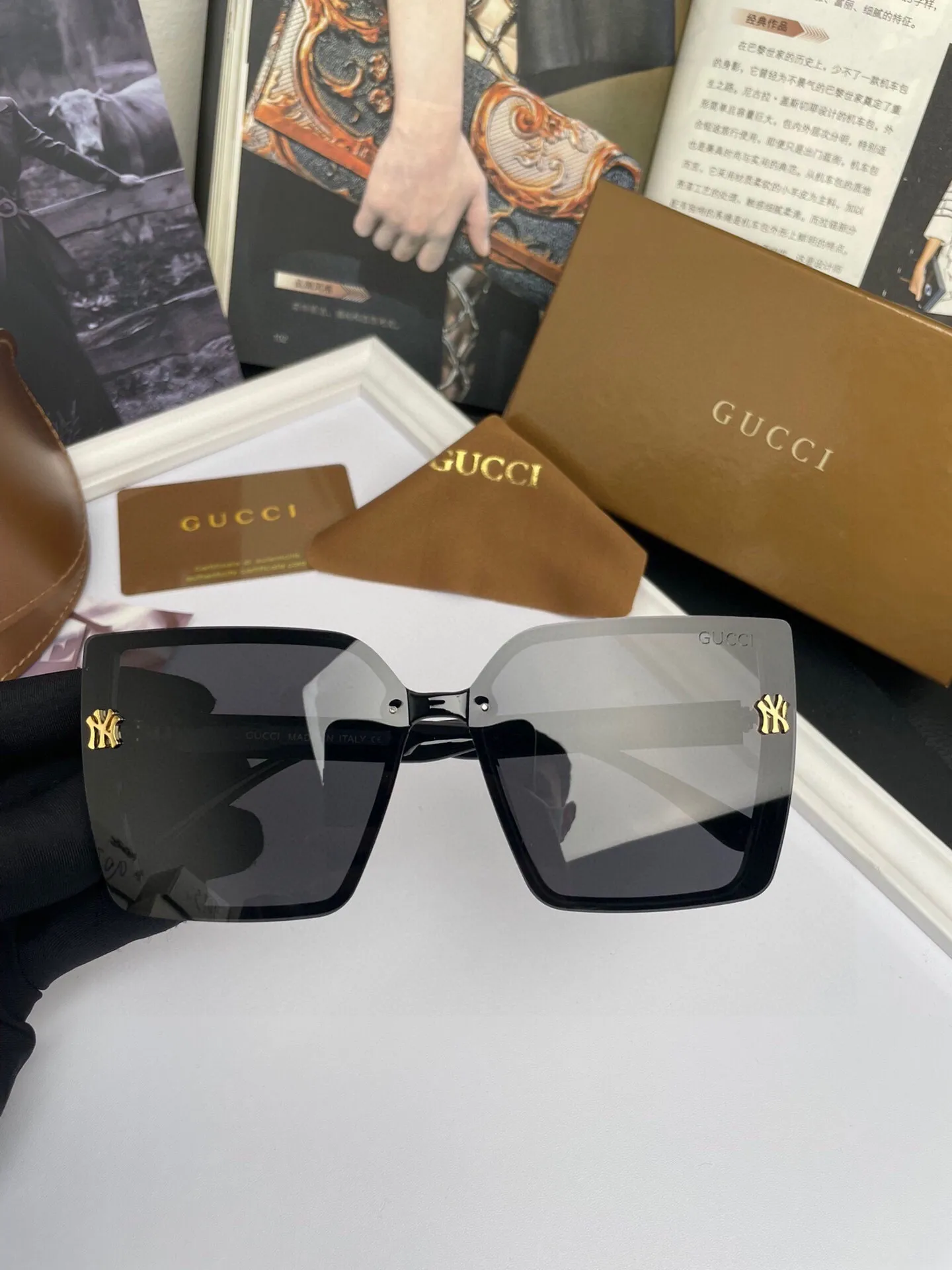 Gucci FF Sunglasses [m2Qpiw] view 3