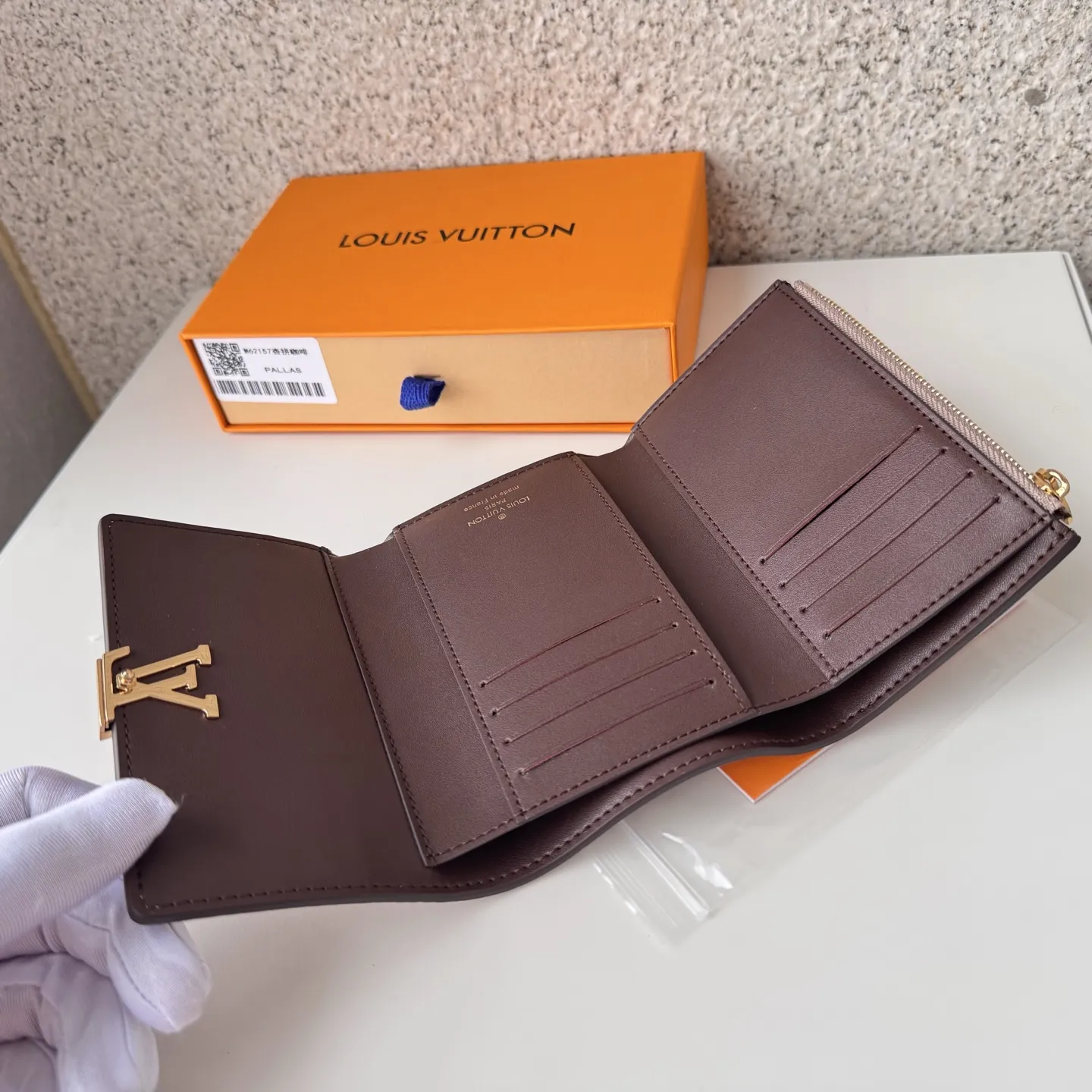 Louis Vuitton Capucines Apricot 13.5cm view 7