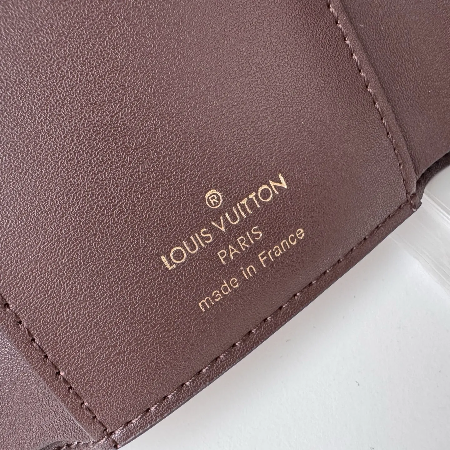Louis Vuitton Capucines Apricot 13.5cm view 8