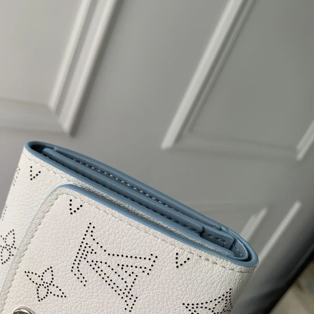 Louis Vuitton Iris view 6