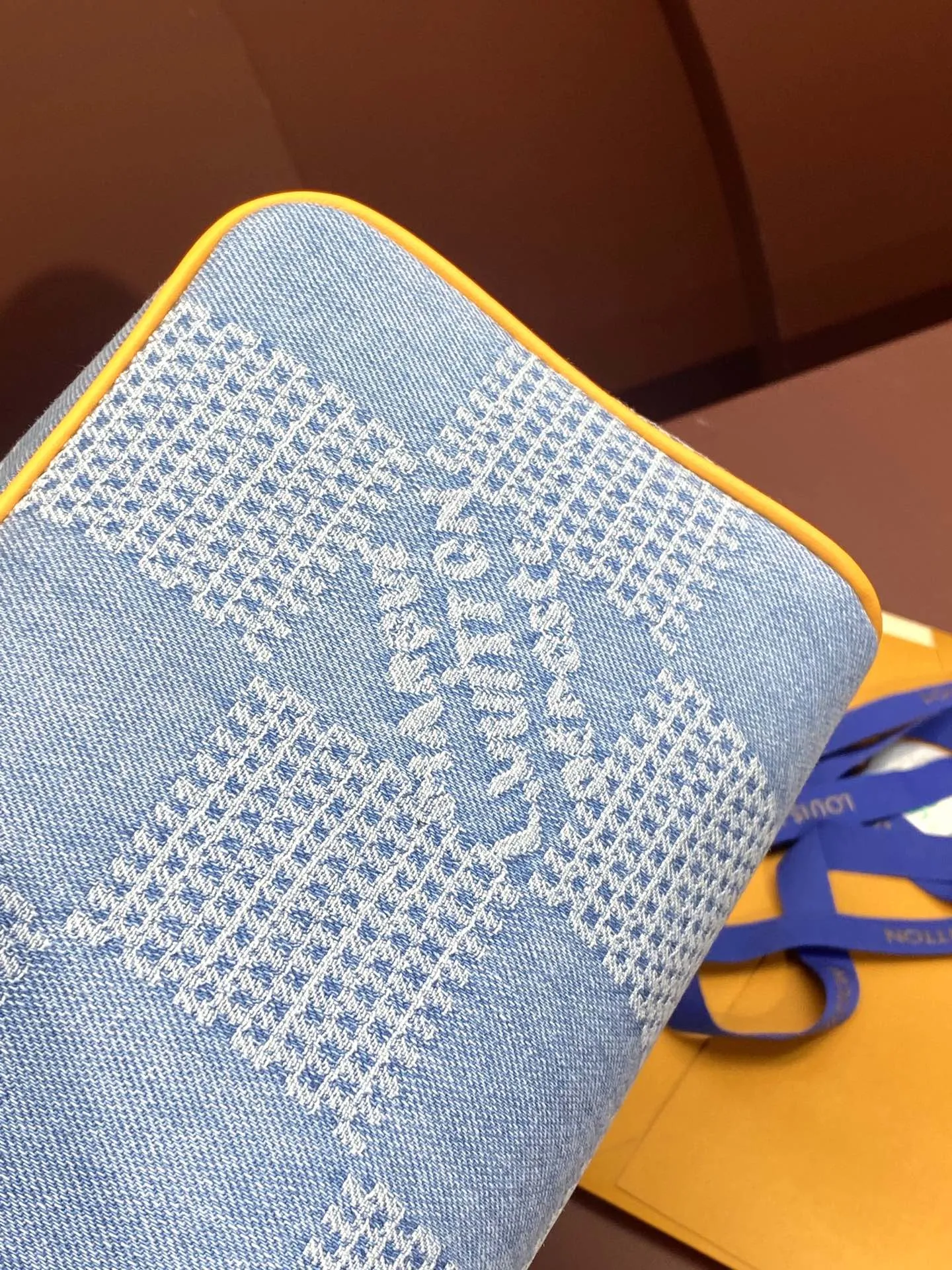 Louis Vuitton Locker Dopp Kit view 7