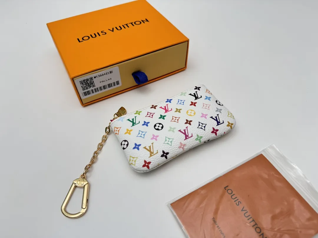 Louis Vuitton M13664 White Rainbow 12cm view 3