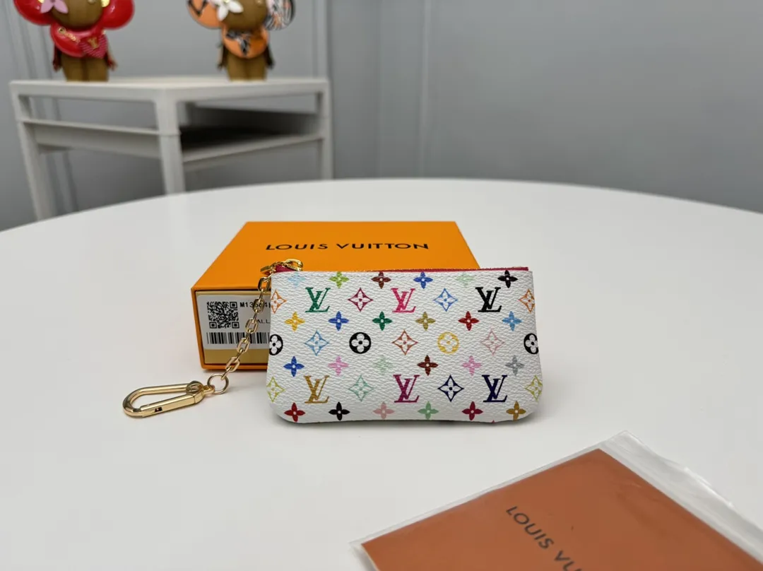 Louis Vuitton M13664 White Rainbow 12cm view 4