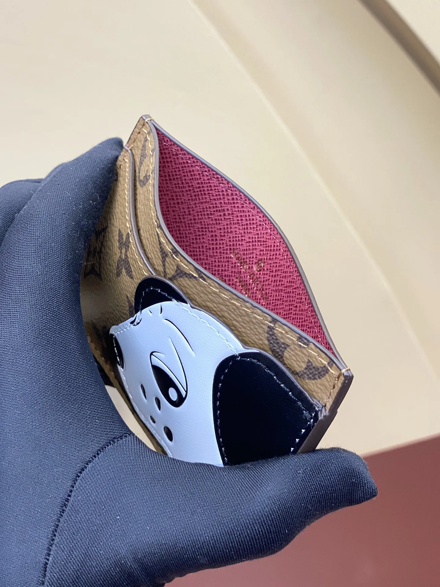 Louis Vuitton M83691 Dog view 5