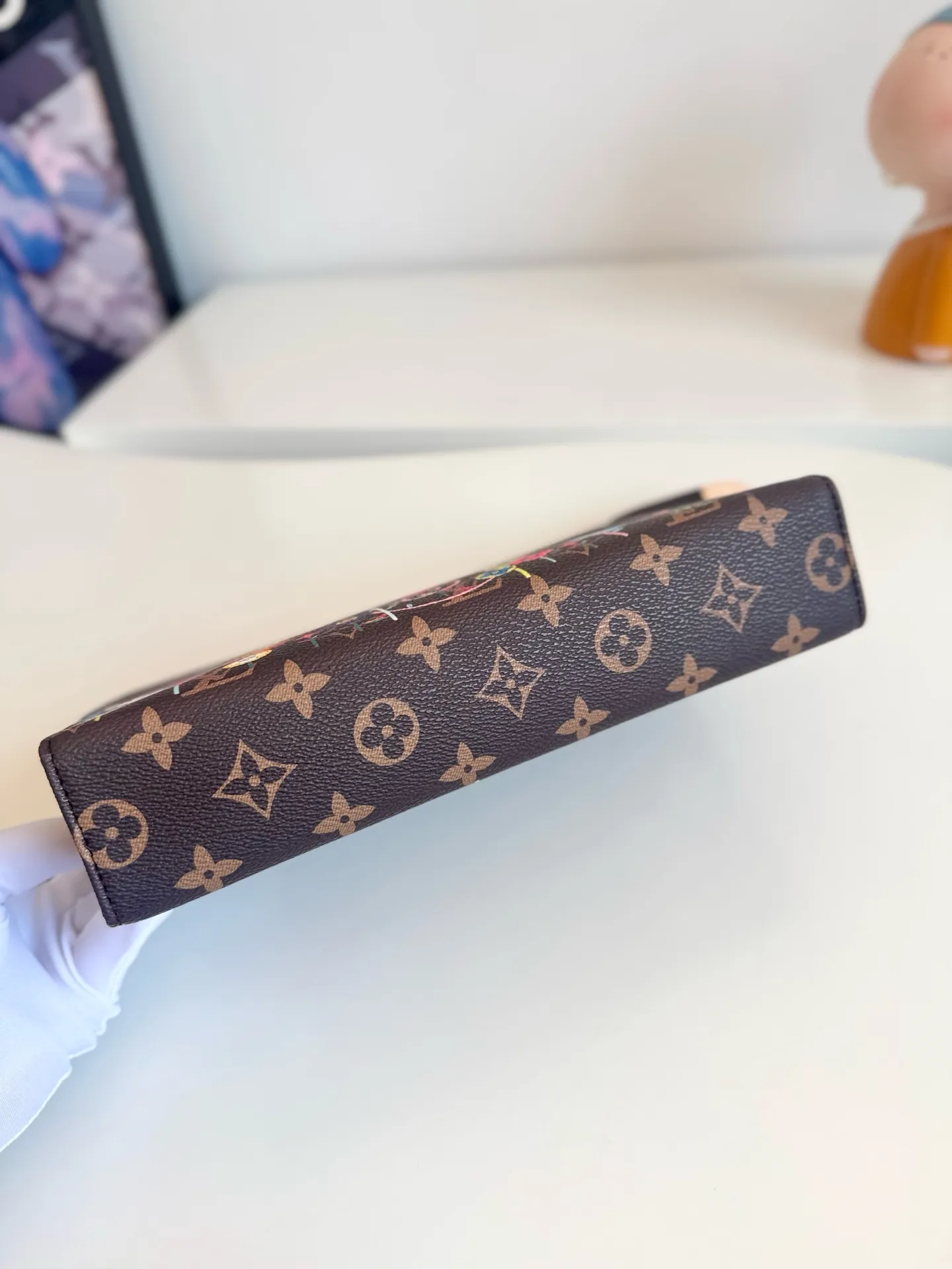 Louis Vuitton Monogram view 3