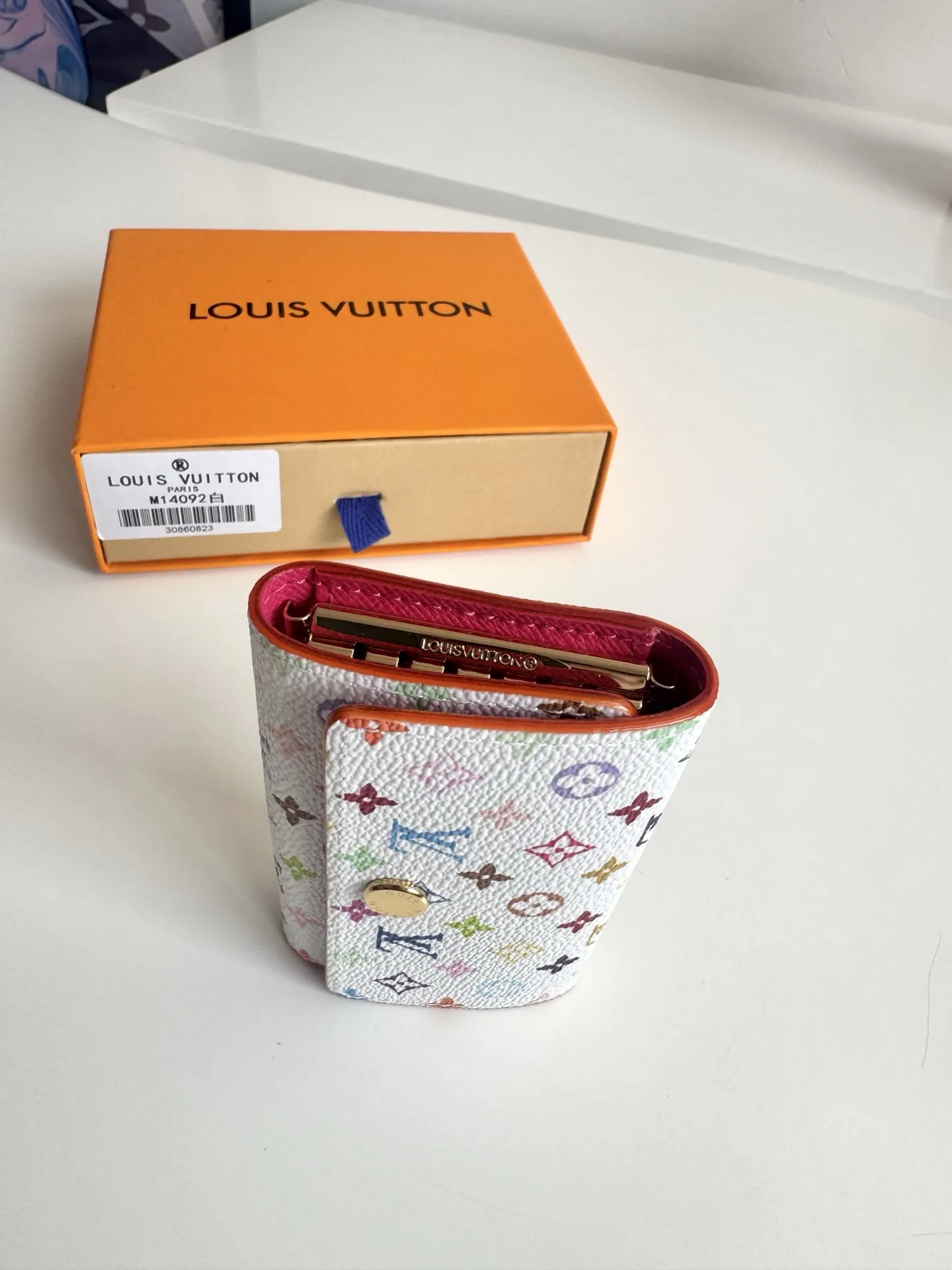 Louis Vuitton Multicle 6 White Rainbow 12cm view 3