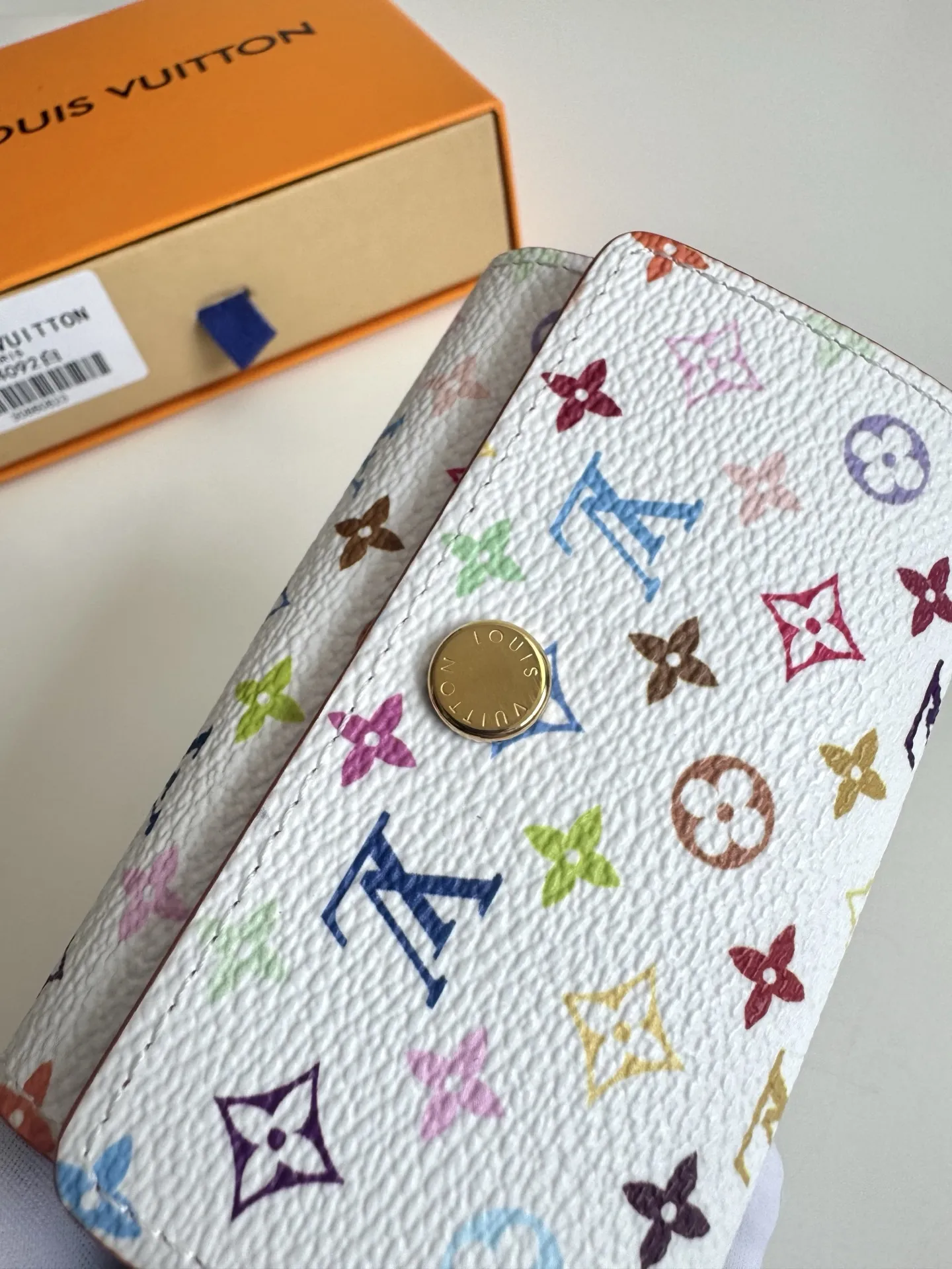 Louis Vuitton Multicle 6 White Rainbow 12cm view 5