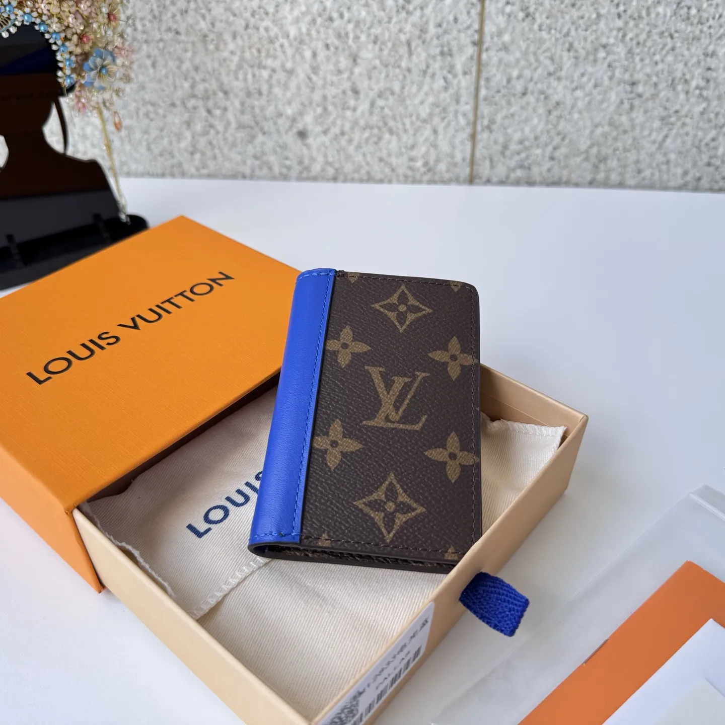 Louis Vuitton Organizer de Poche Blue 7.5x11.1x1cm view 2