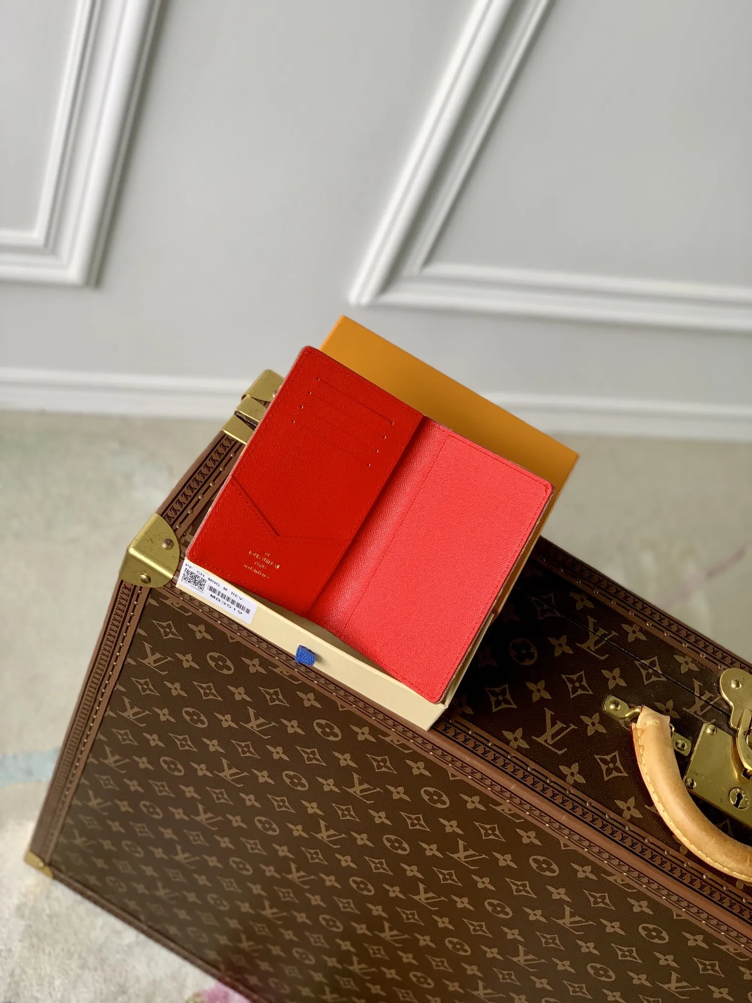Louis Vuitton Passport Holder Brown 10cm view 4