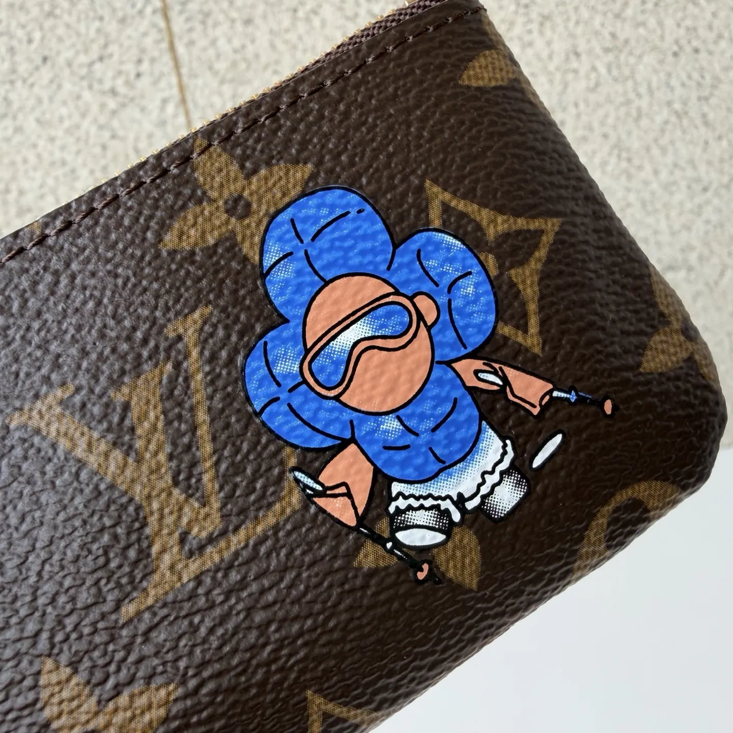 Louis Vuitton Pochette Blue view 5