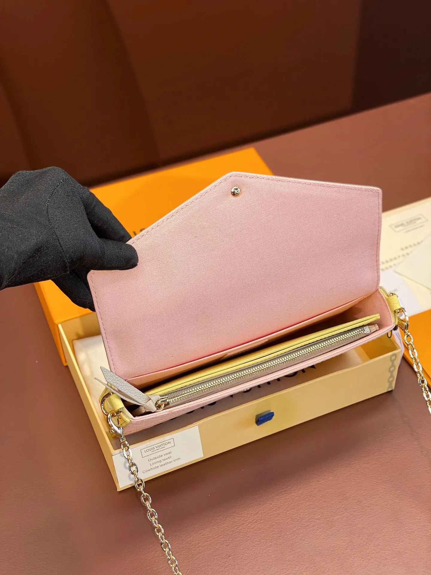 Louis Vuitton Pochette Felicie view 3