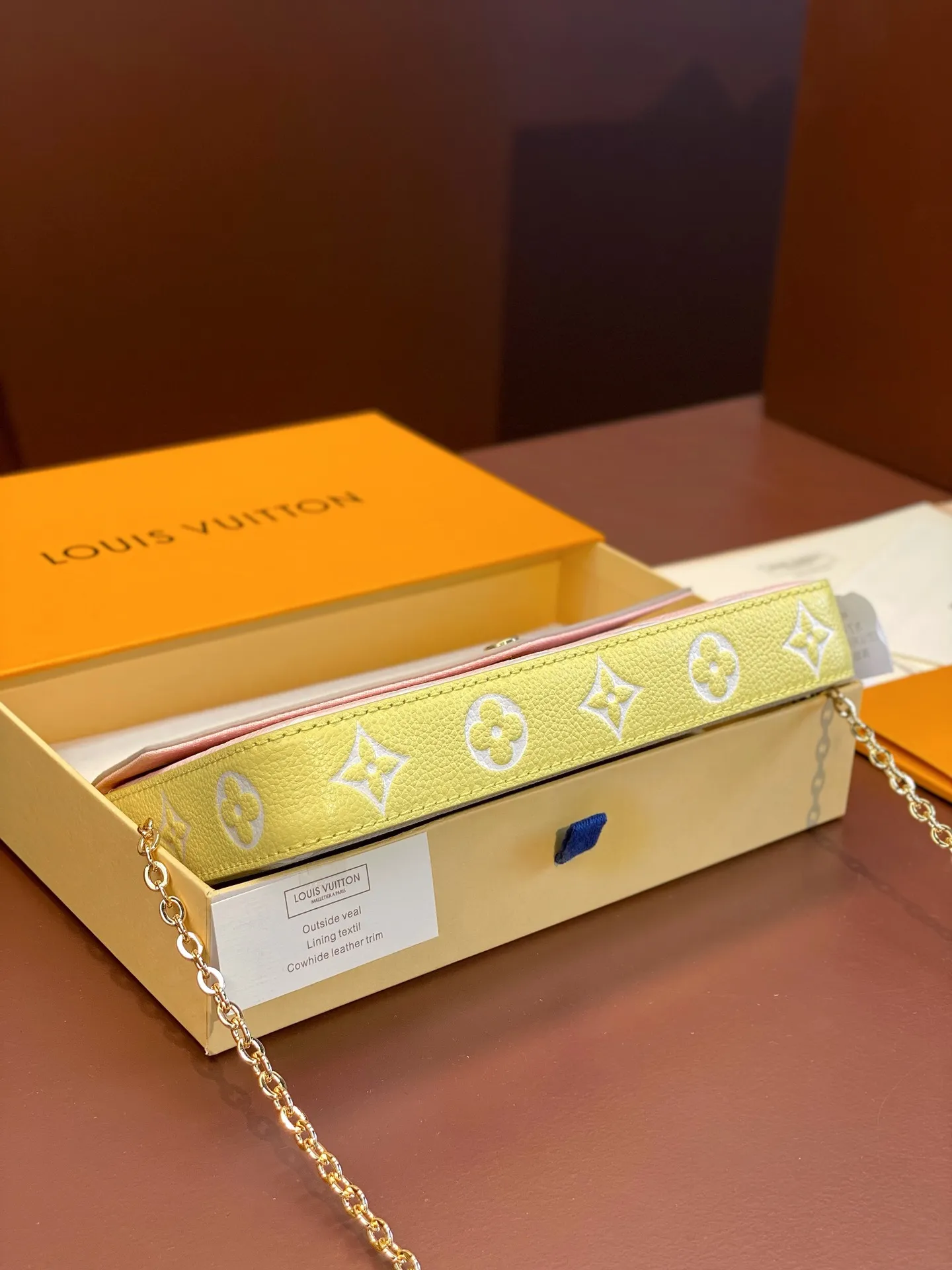 Louis Vuitton Pochette Felicie view 5