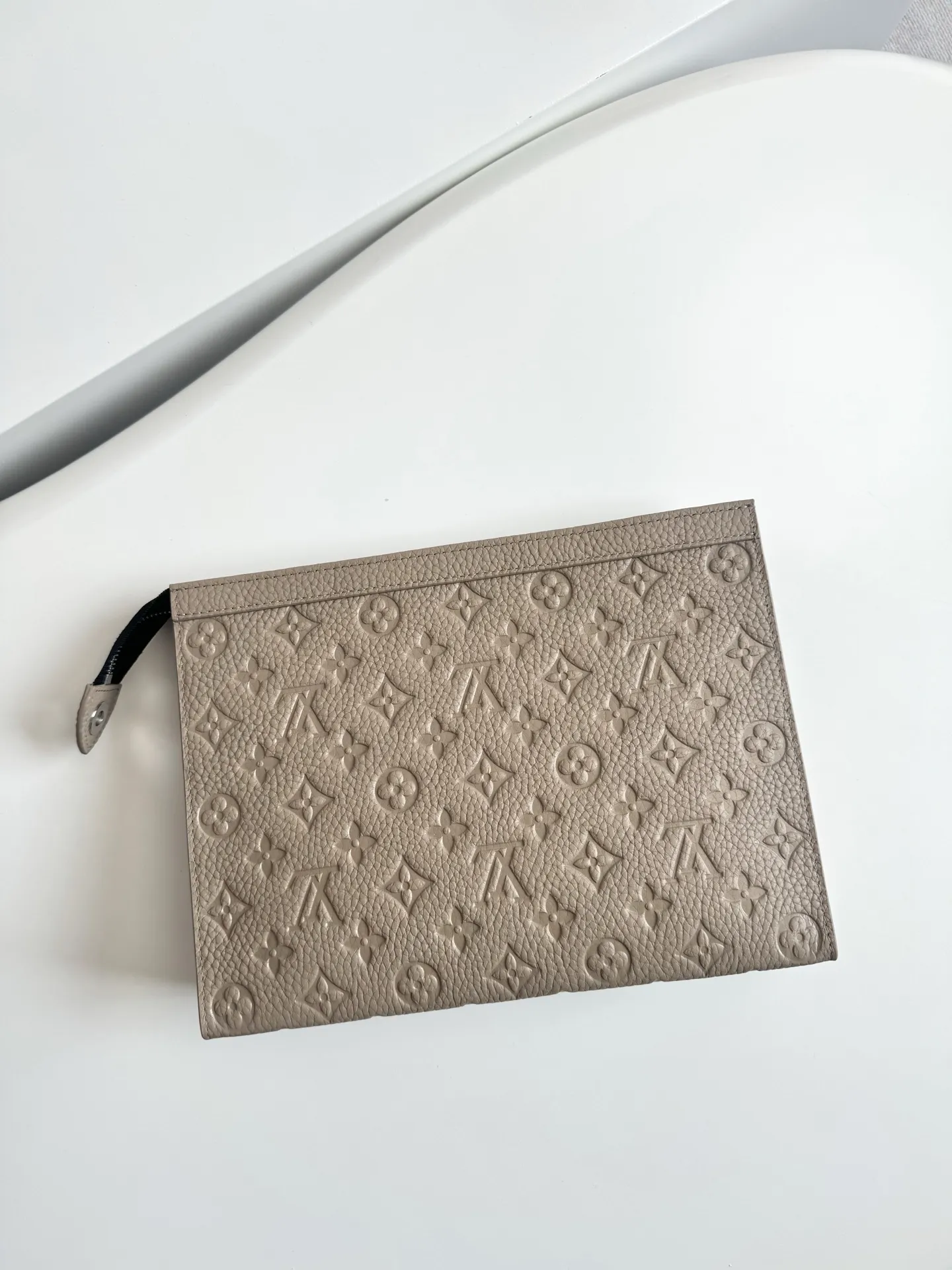 Louis Vuitton Pochette Voyage Grey Medium view 2