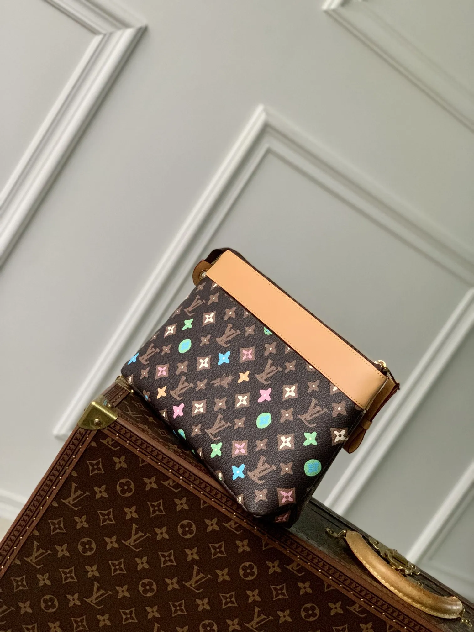Louis Vuitton Pochette Voyage Monogram Eclipse 32cm view 3