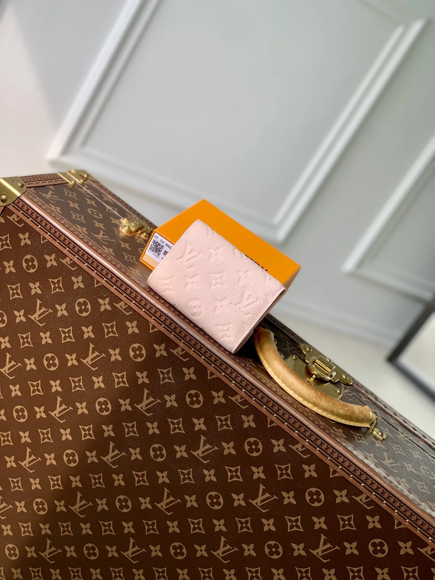 Louis Vuitton Portefeuille Victorine Pink 12cm view 2