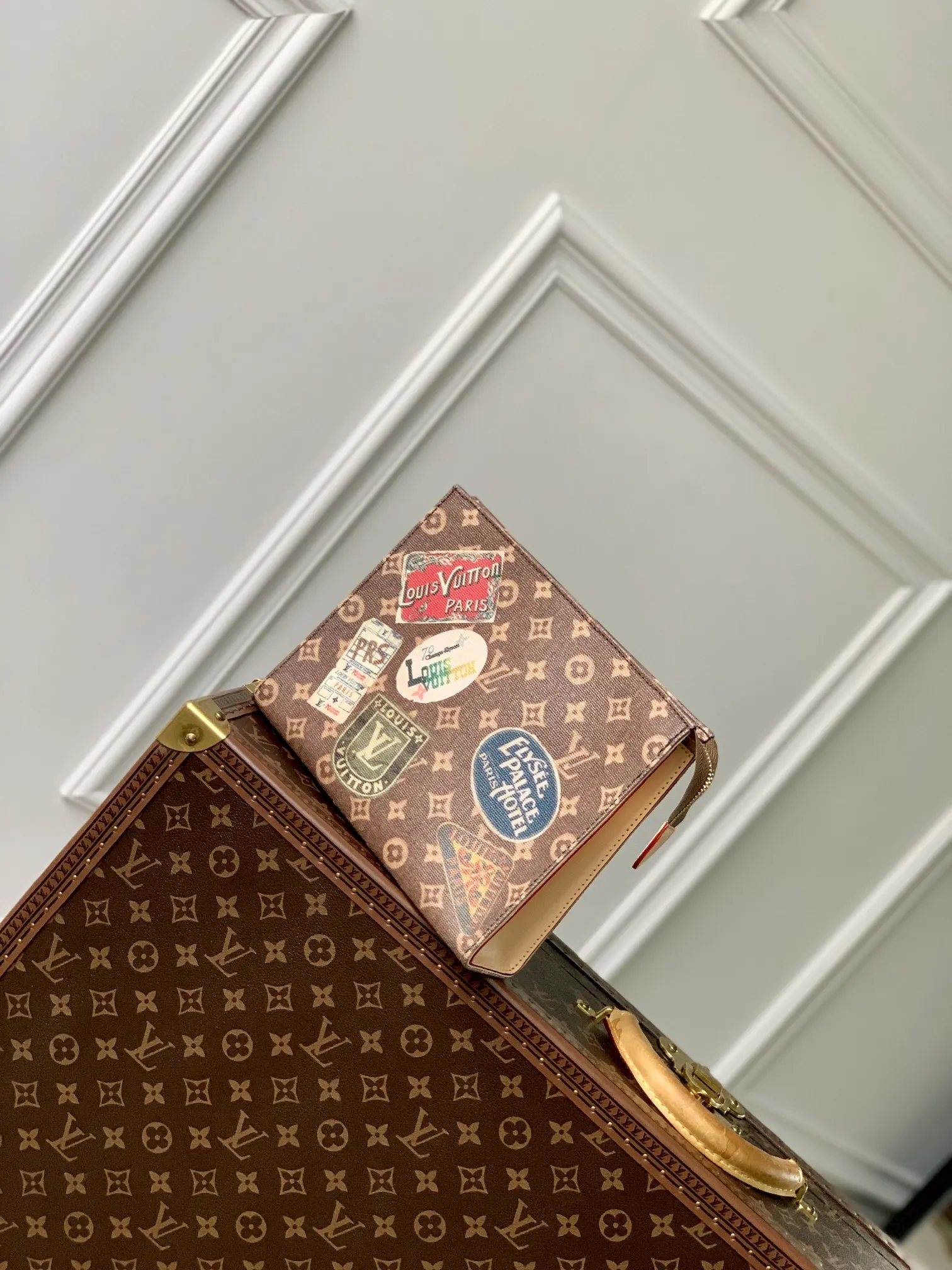 Louis Vuitton Posh Toret Monogram view 2