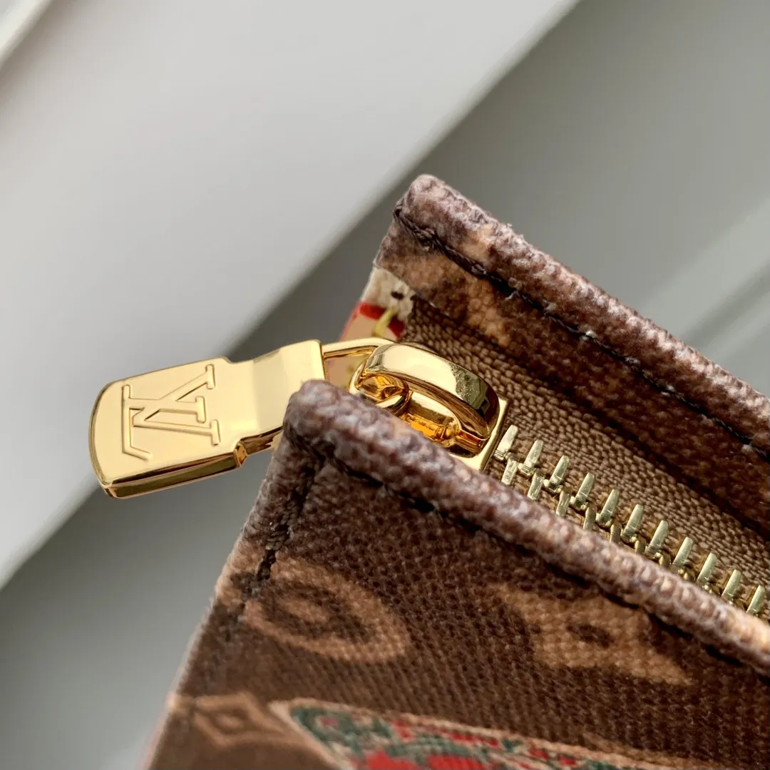 Louis Vuitton Posh Toret Monogram view 6