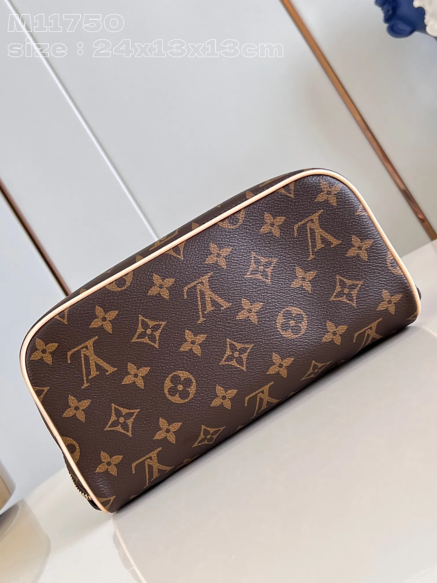 Louis Vuitton Toiletry Bag view 5