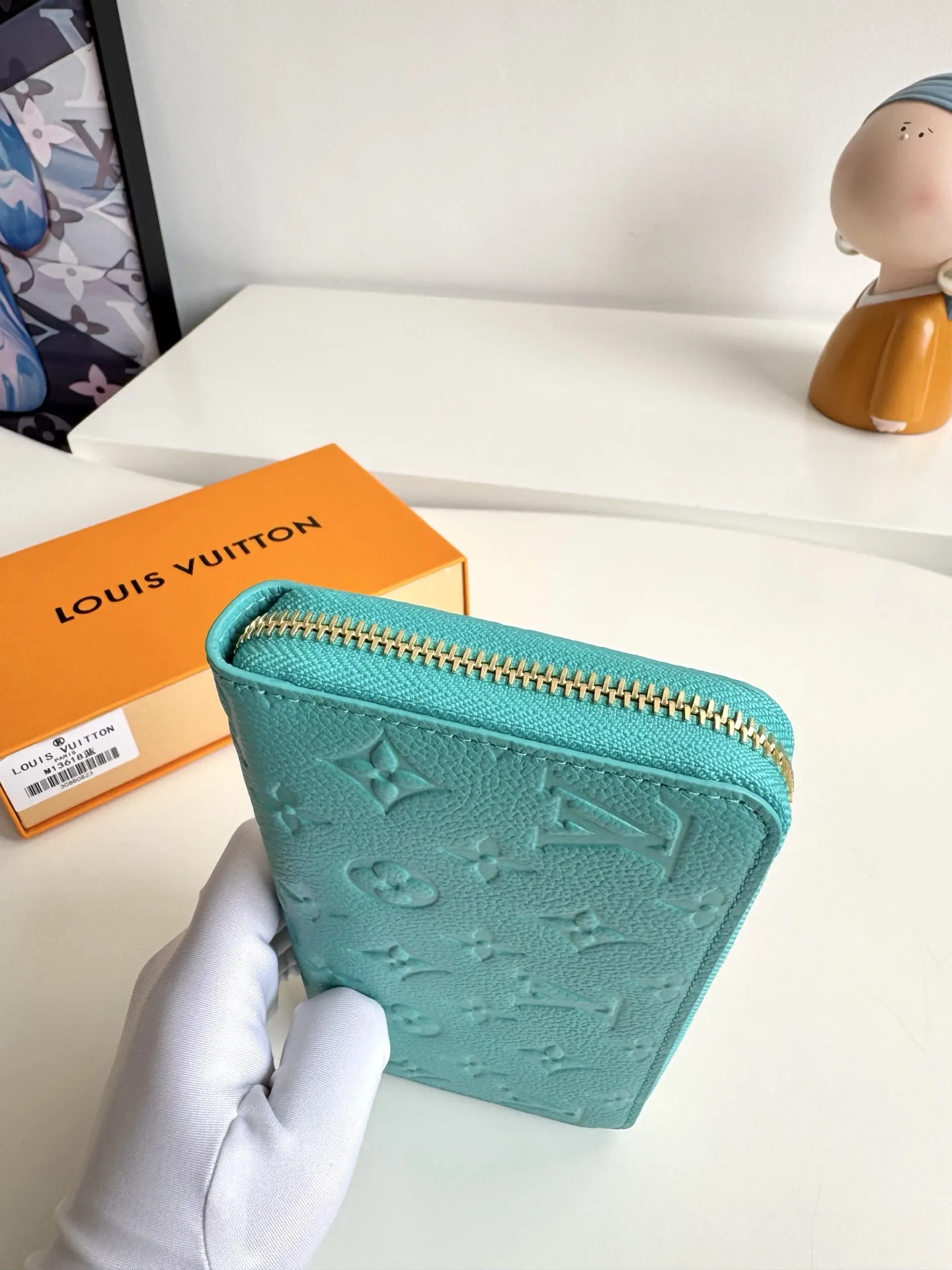 Louis Vuitton Zippy Blue 19.5cm view 4