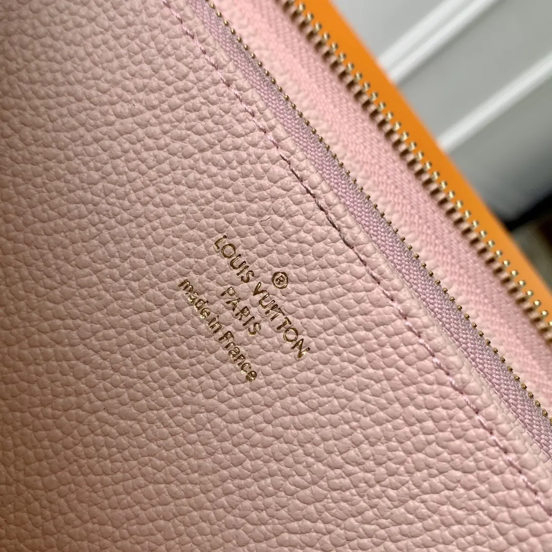 Louis Vuitton Zippy Wallet Pink 19.5cm view 8