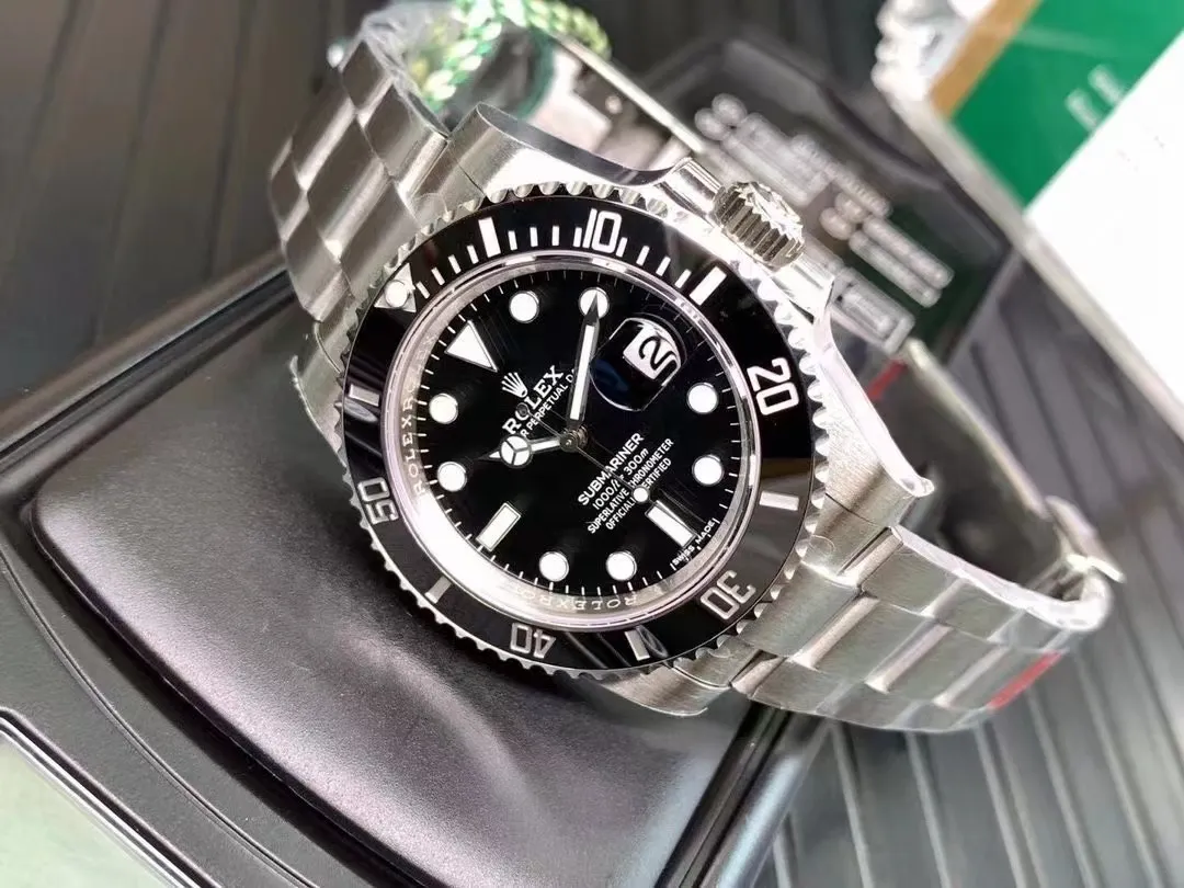 Black Submariner [e808e6] view 5