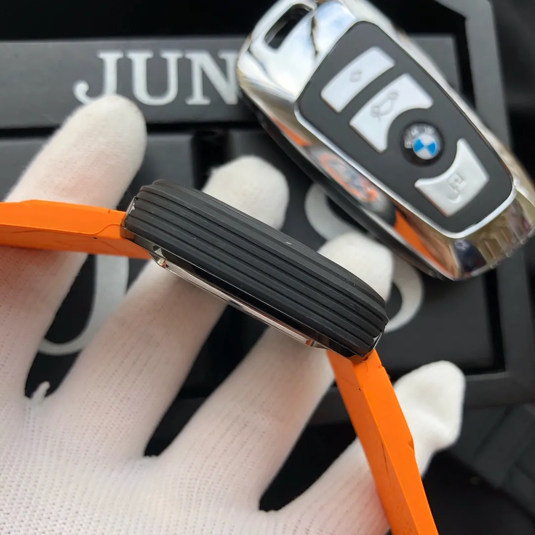 07 Orange Black view 8
