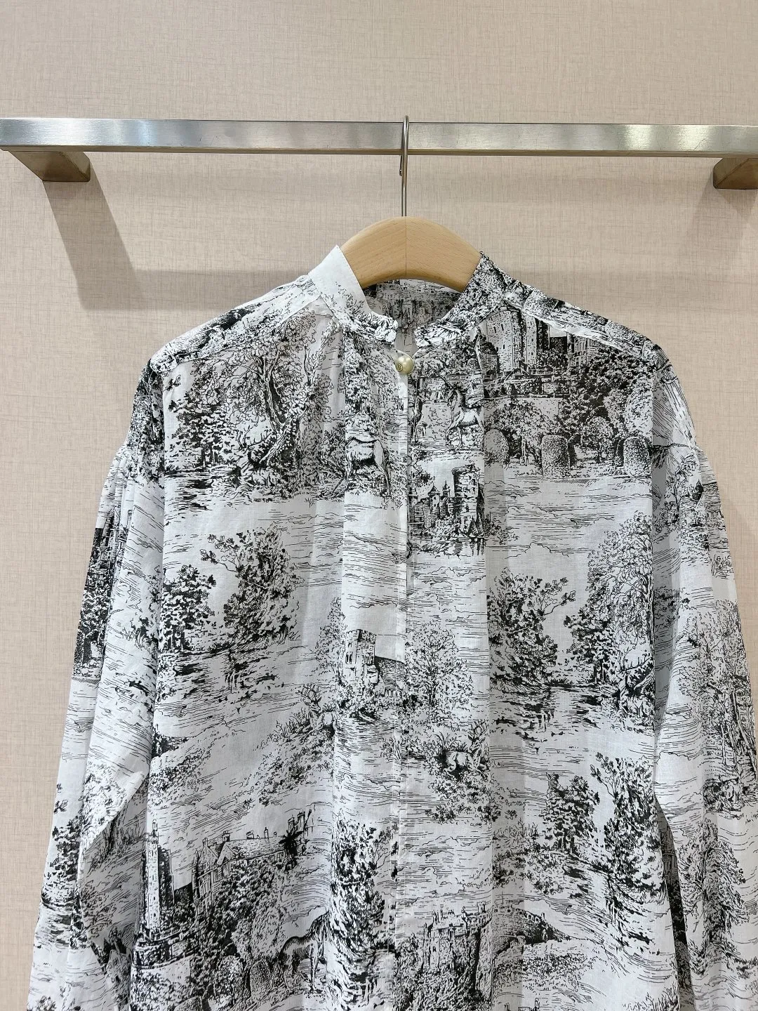 25Cruise City Print Shirt - Main View