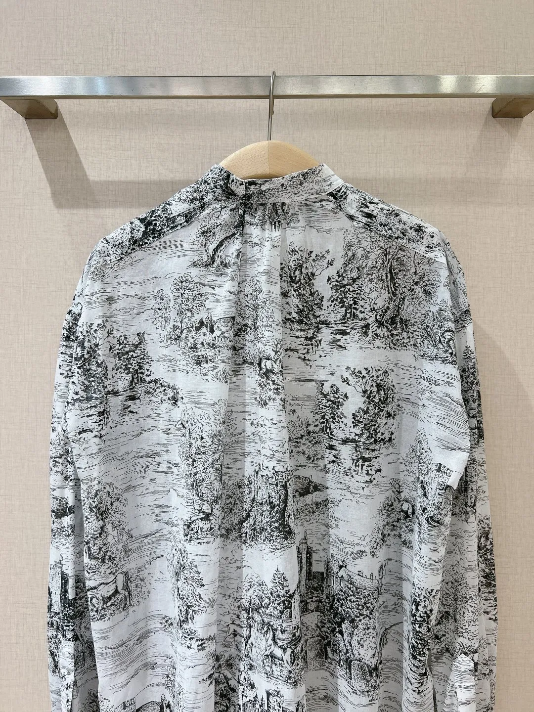 25Cruise City Print Shirt view 4