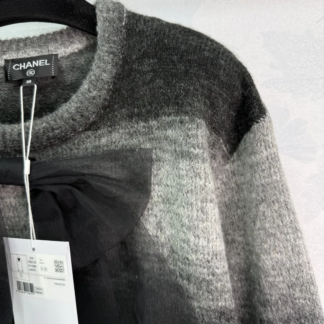 25K Bow Gradient Knit Sweater view 2