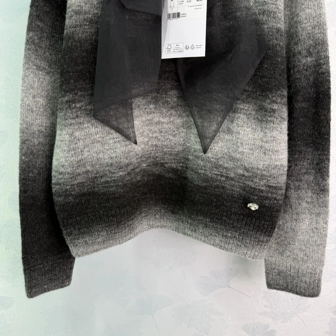 25K Bow Gradient Knit Sweater view 5