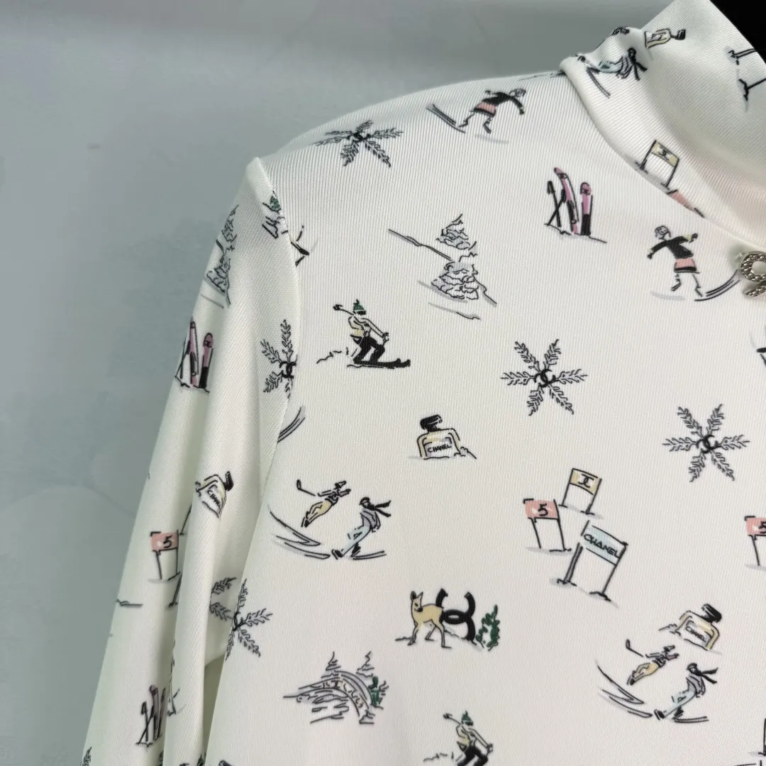 25N Ski Turtleneck Top White view 3