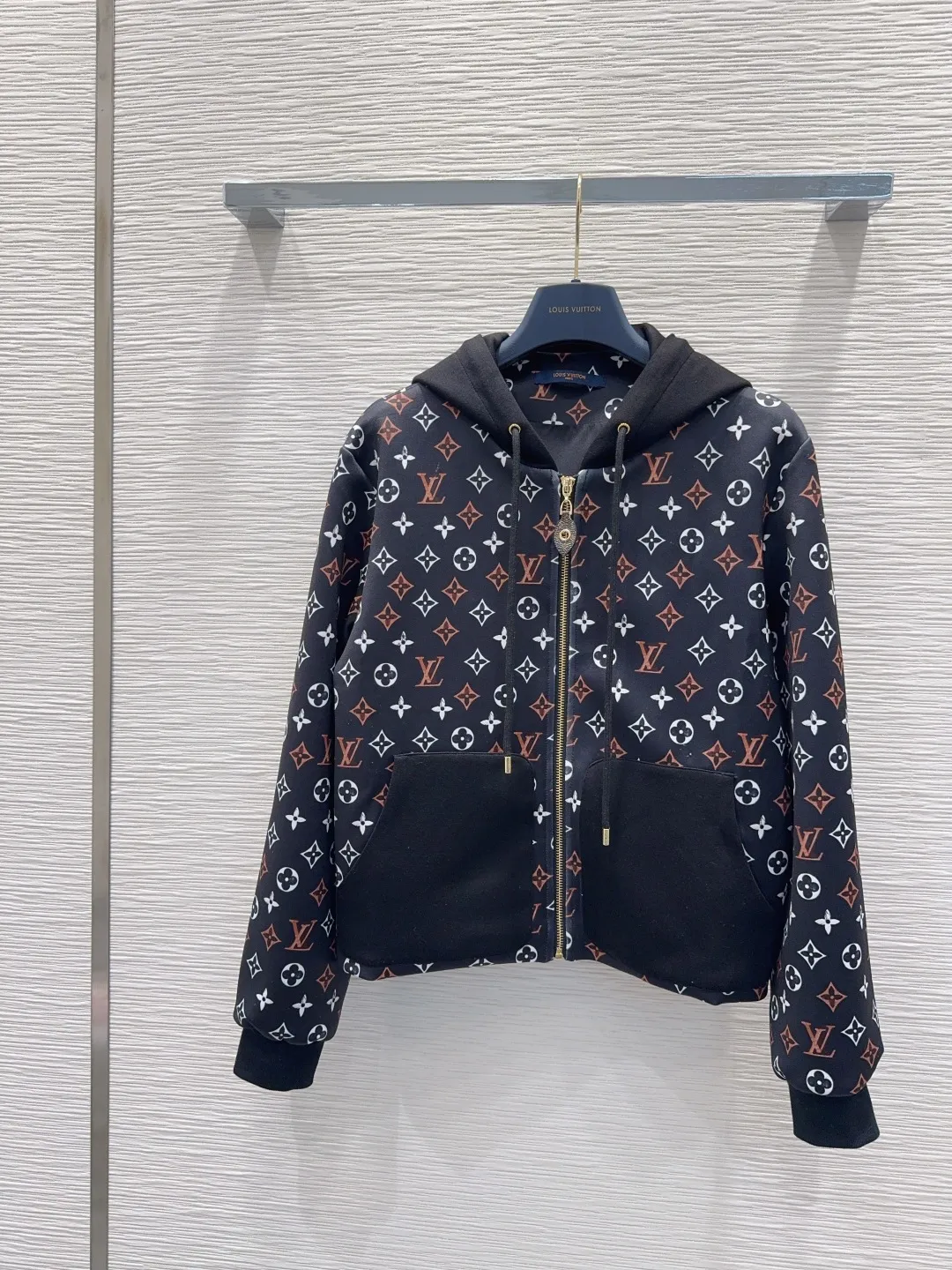 Air Layer Print Jacket view 2