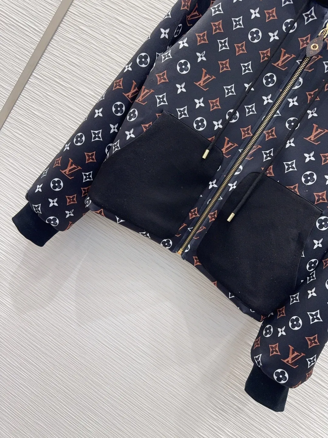 Air Layer Print Jacket view 7