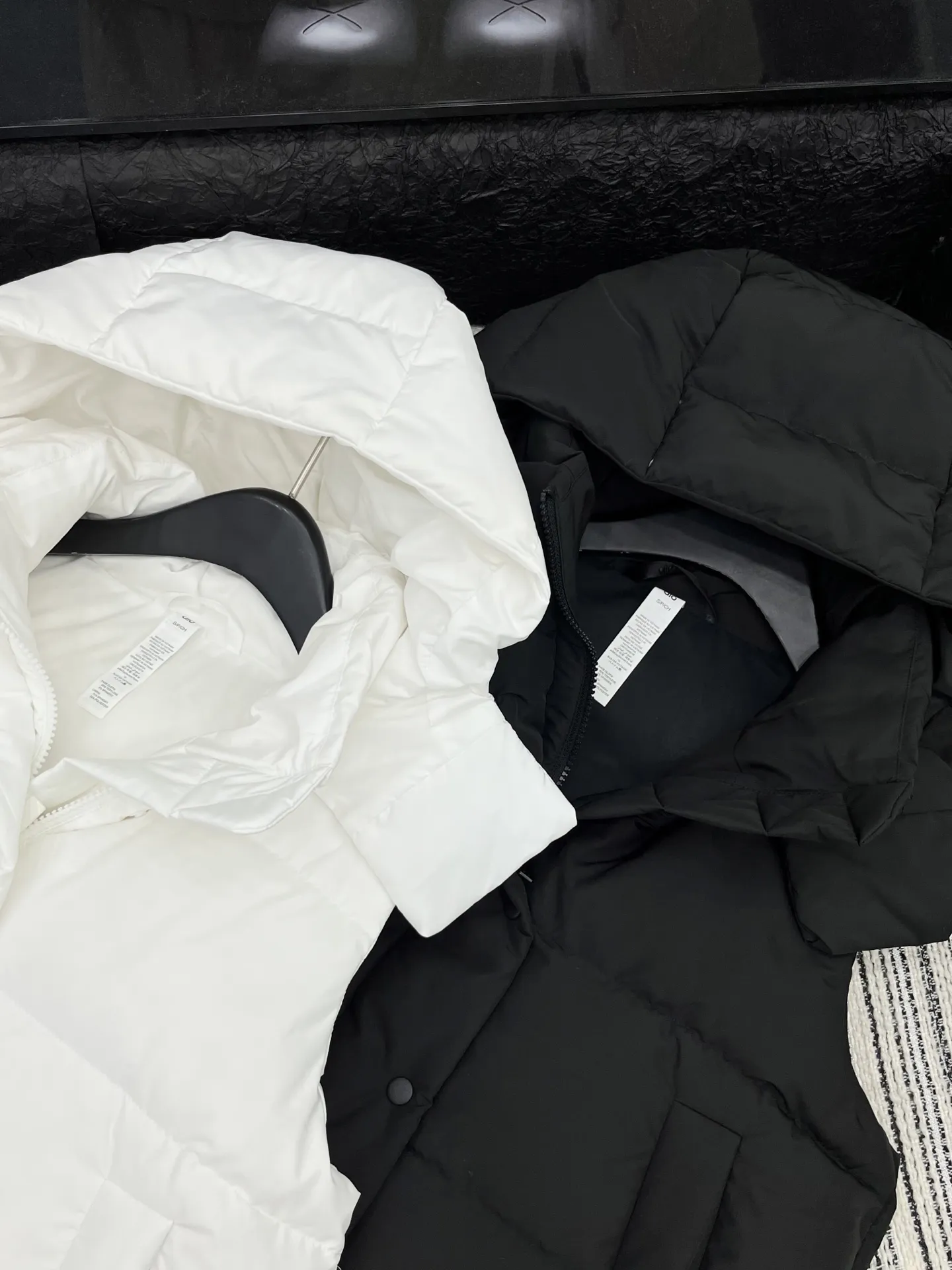 Alo Detachable Hooded Vest view 4