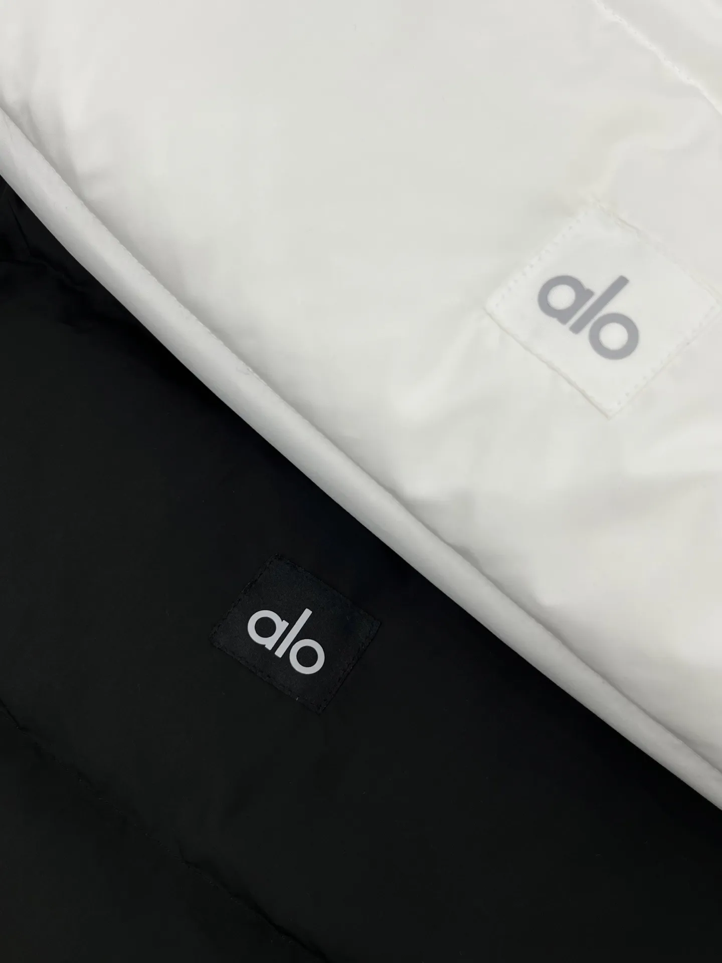 Alo Detachable Hooded Vest view 5