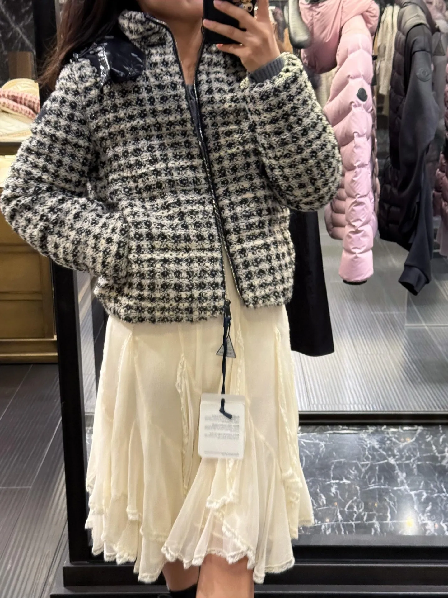 Andronne Down Jacket view 4