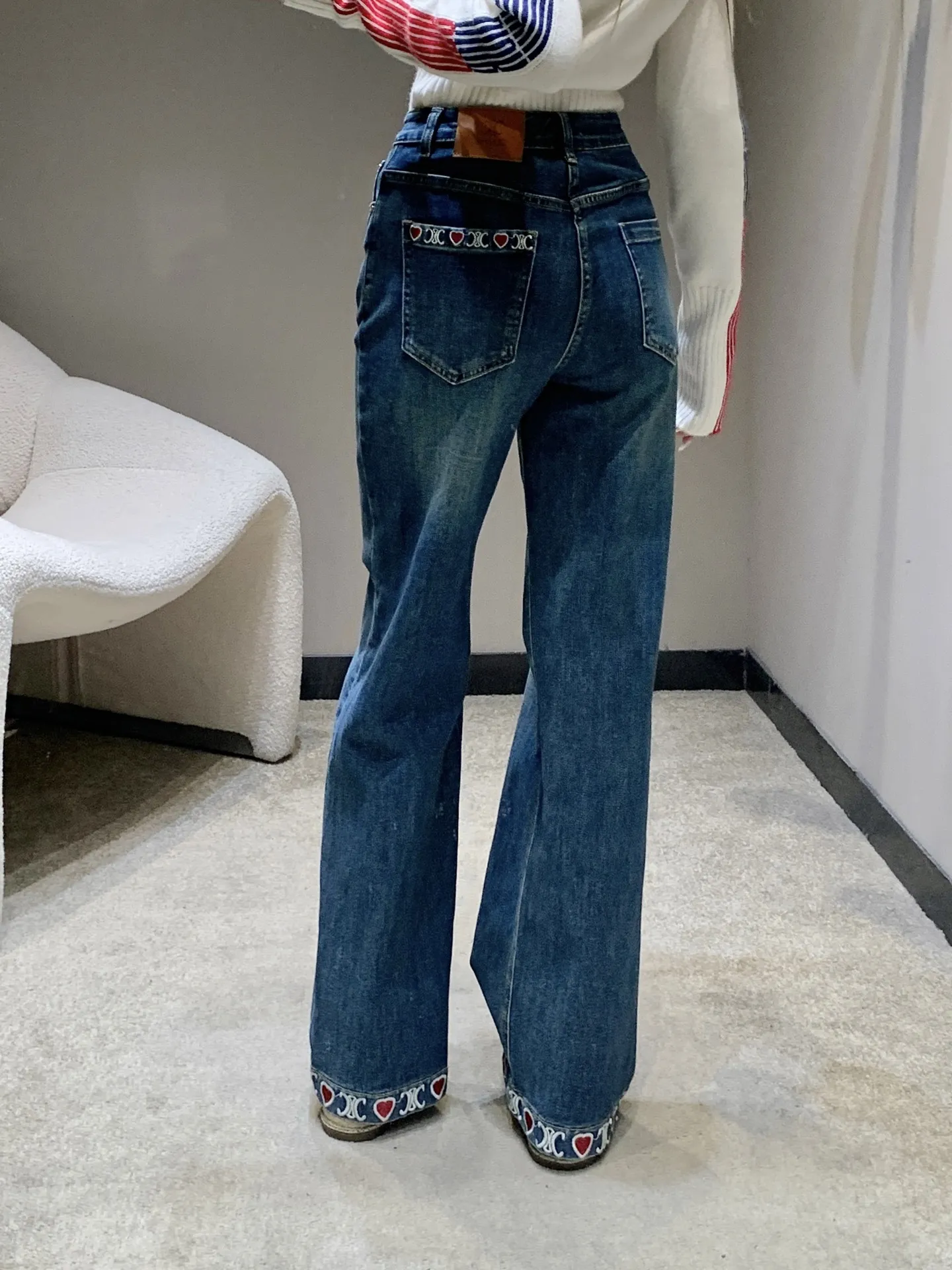 Arc de Triomphe Heart Jeans view 2